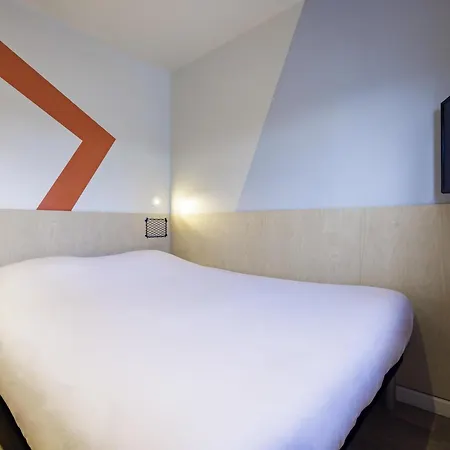 酒店 Ibis Budget 维勒蒙布勒